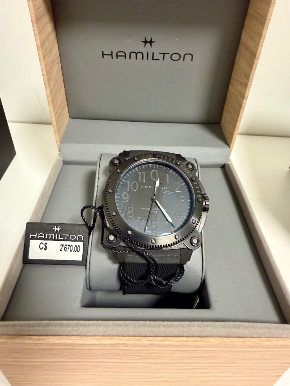 New Hamilton Khaki Navy Belowzero Titanium Auto Black Dial Men's Watch H78505330